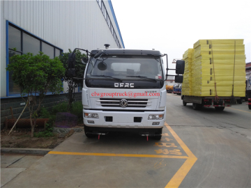 Dongfeng LHD Truck Road Sweeping Vehicle For Sale