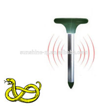 Solar Powered Garden Pest Rodent Rat Snake Repeller