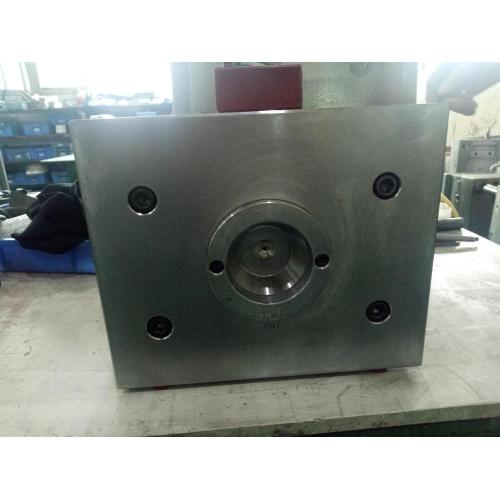 Medical device injection mold