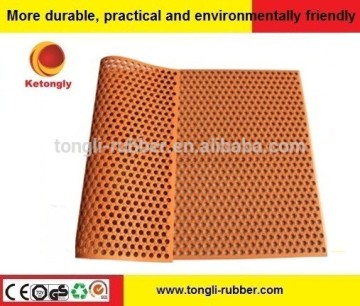 Interlocking kitchen rubber matting