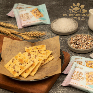 Crispy Rye Sea Salt Soda Crackers