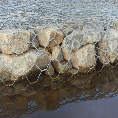 ชุบสังกะสีกล่องหกเหลี่ยมลวดตาข่ายทอ Gabion