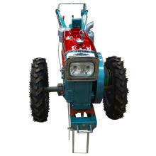 Traktor berjalan 10hp dengan bajak ganda