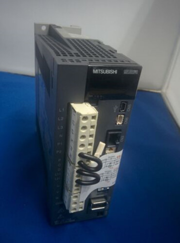 MR-J3-70A Mitsubishi 3PH +1PH input AC servo driver