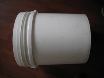 Plastic paint pail mould