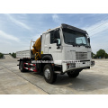 Sinotruck Howo 4x4 شاحنة مثبتة XCMG 12T رافعة