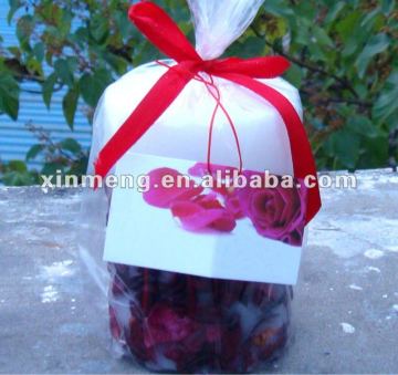 rose candles/candle with rose petal