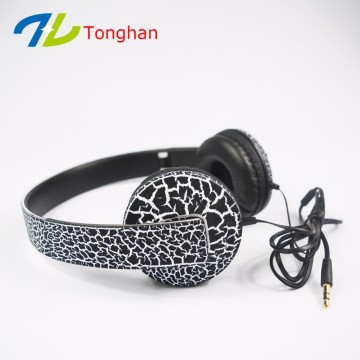 Bulk cheap headphone wholesale OEM&ODM logo and color headset