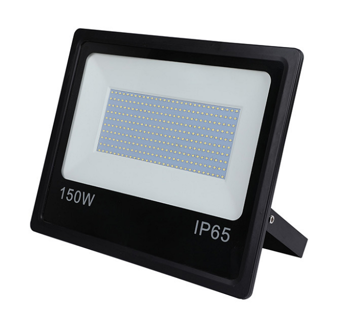 Lightning-resistant outdoor LED floodlights