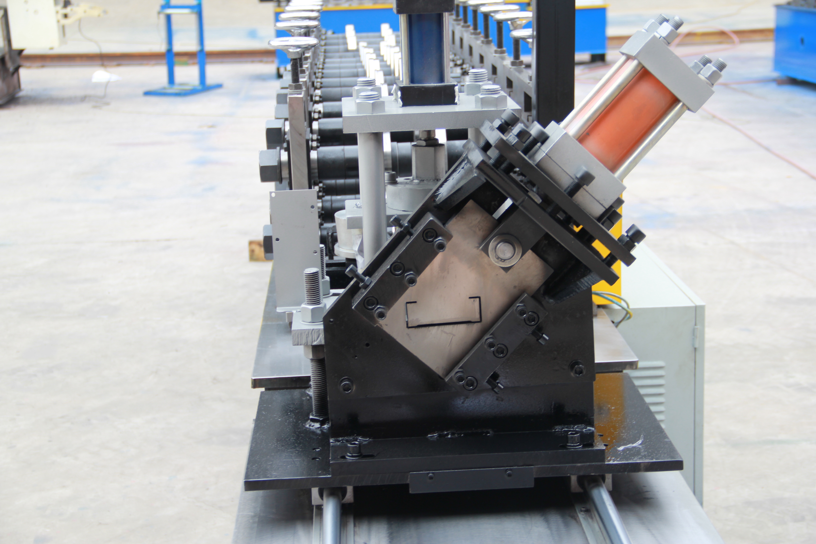 Metal Stud and Track Dry Wall Ceiling Roll Forming Machine