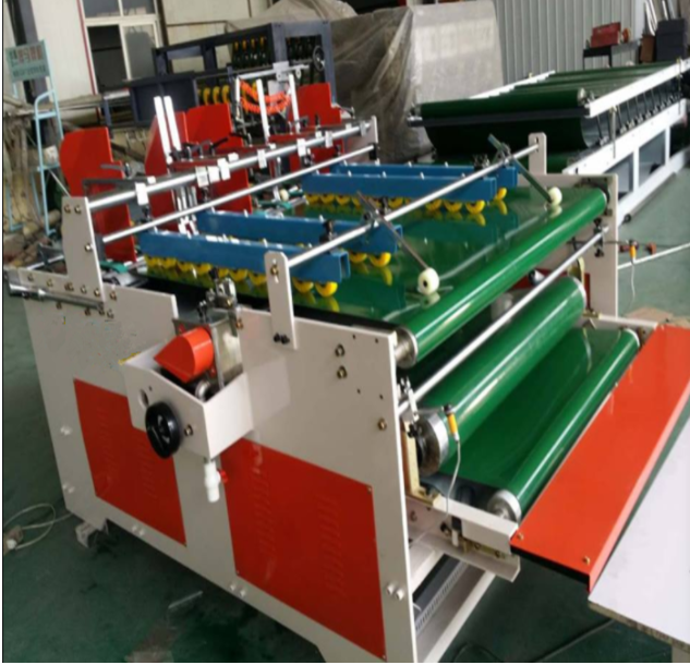 Hot sell semiauto glue machine with pressing for pizza box