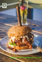 Good value Walnut Kernels Light Amber Halves