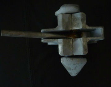 Container corner twist lock