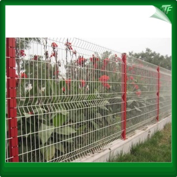 Low carbon peach shaped post fence