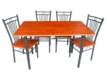 chairs and table / furniture / restaurant furniture /squar table