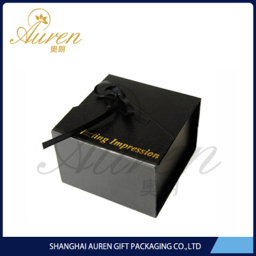 fashion paper fold box with magnets