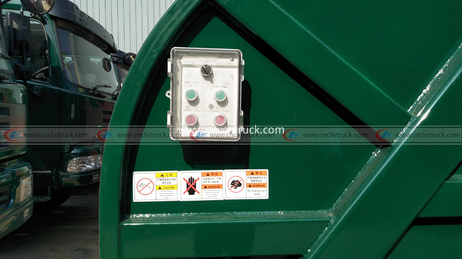 garbage compactor truck details 7