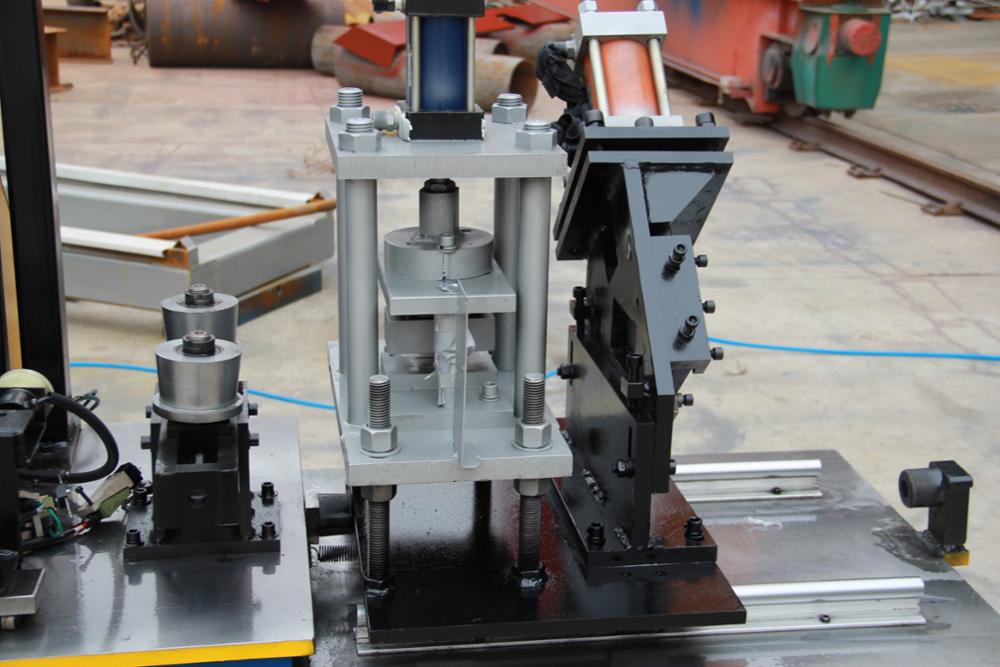 FX50/75/100 Metal stud and track roll forming machine