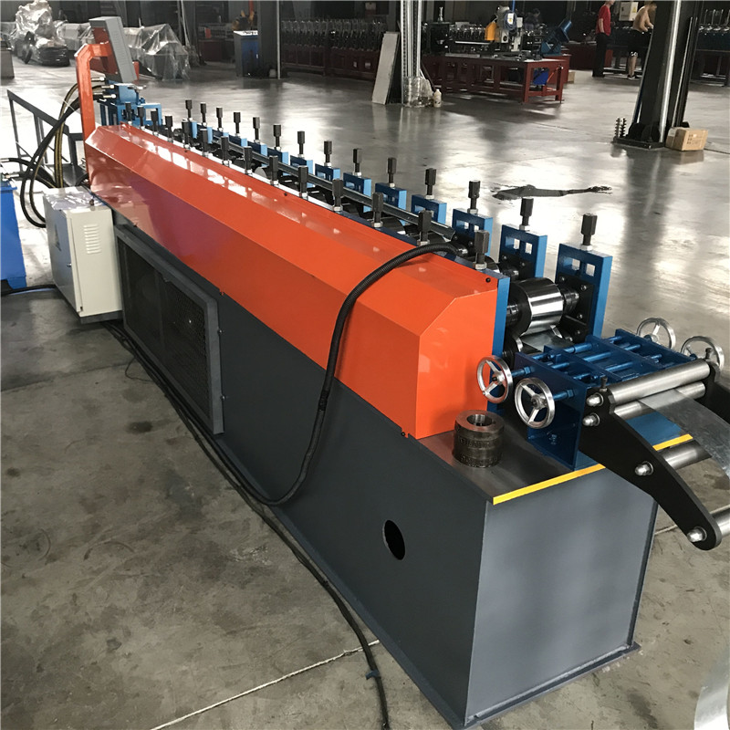 Sliding gates track making machine