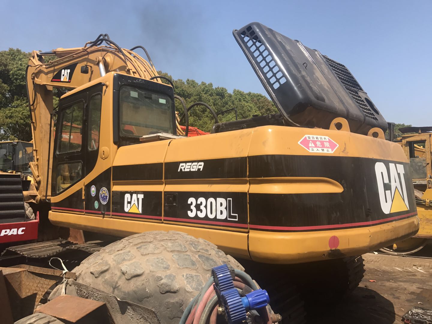 CAT 330BL