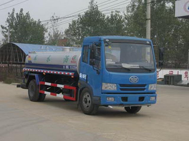 JIEFANG 12000Litres شاحنة لنقل المياه