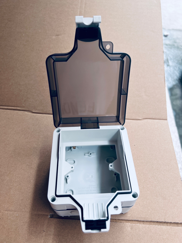 ELECTRICAL WATER PROOF SOCKET BOX