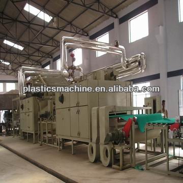 Plastic carpet making machine