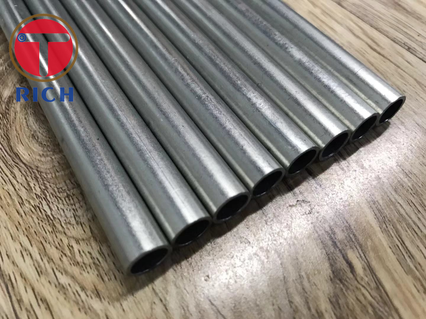 10X1 GI Pipe Round Galvanized Seamless Steel Tubes