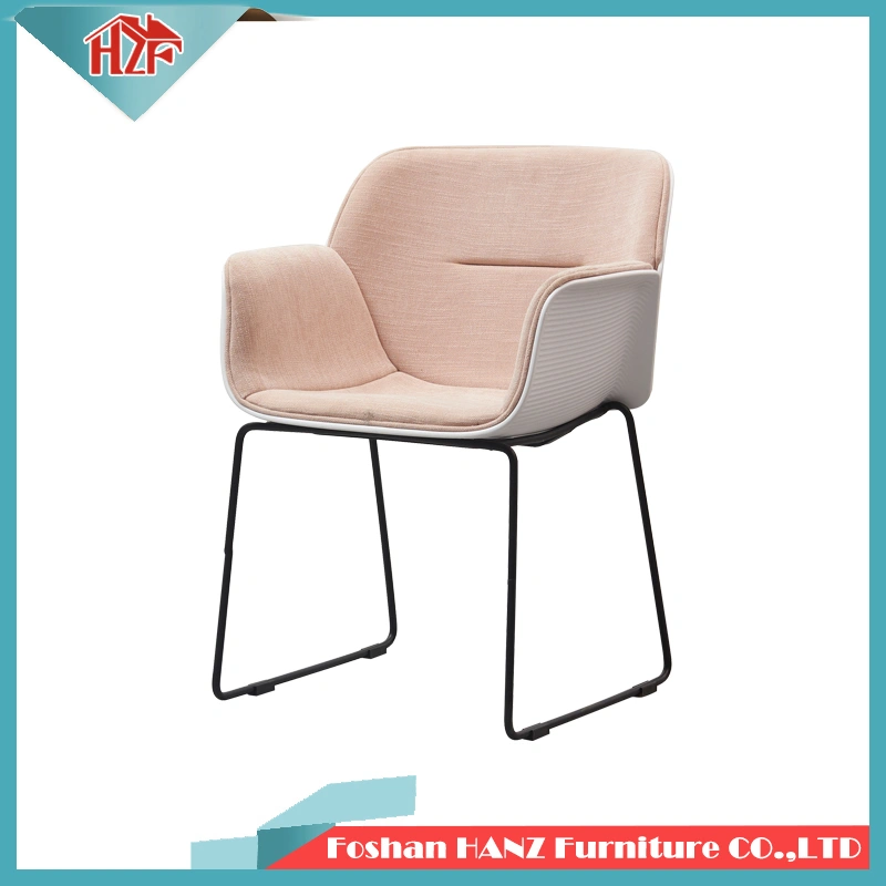 Modern Nordic Style Hotel Coffee Shop Wedding Party with Armrest Can Not Rotate Iron Foot Plastic Chair.