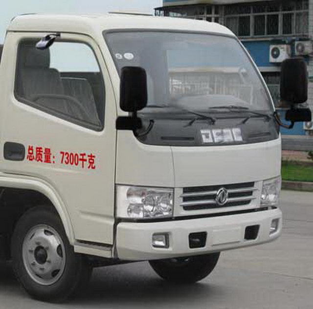 Dongfeng Duolika Small 4CBM Drainage شاحنة