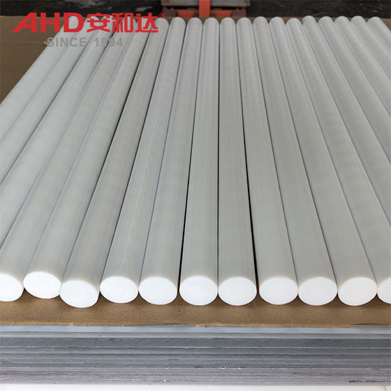 часть переработанного материала, стержни из ПТФЭ a portion of recycled material rods ptfe
