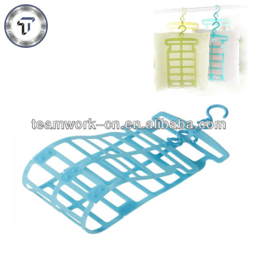 Plastic Pillow Hanger/pillow hanger
