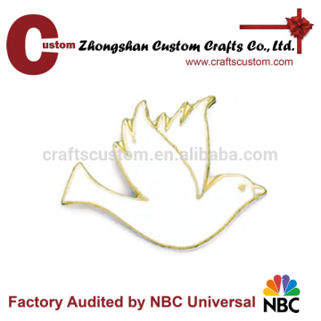 Custom gold magnetic lapel pin manufacturers china,gold badge maker