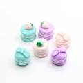 Neue Charm Mini Erdbeer Macaron Harz Perlen für handgemachte Craft Decor Perle oder Mädchen Schlafzimmer Ornamente Charms