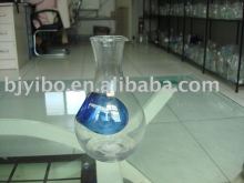 Wine distributor glass