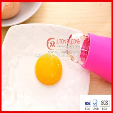 Silicone egg separator/egg yolk separator/silicone egg divider