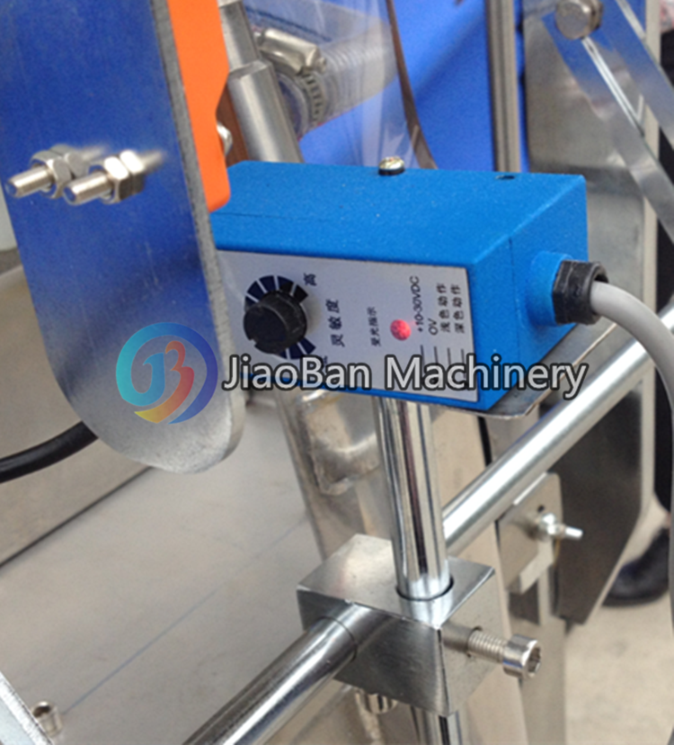 Automatic honey filling sealing machine for spoon/honey stick filler and sealer machine