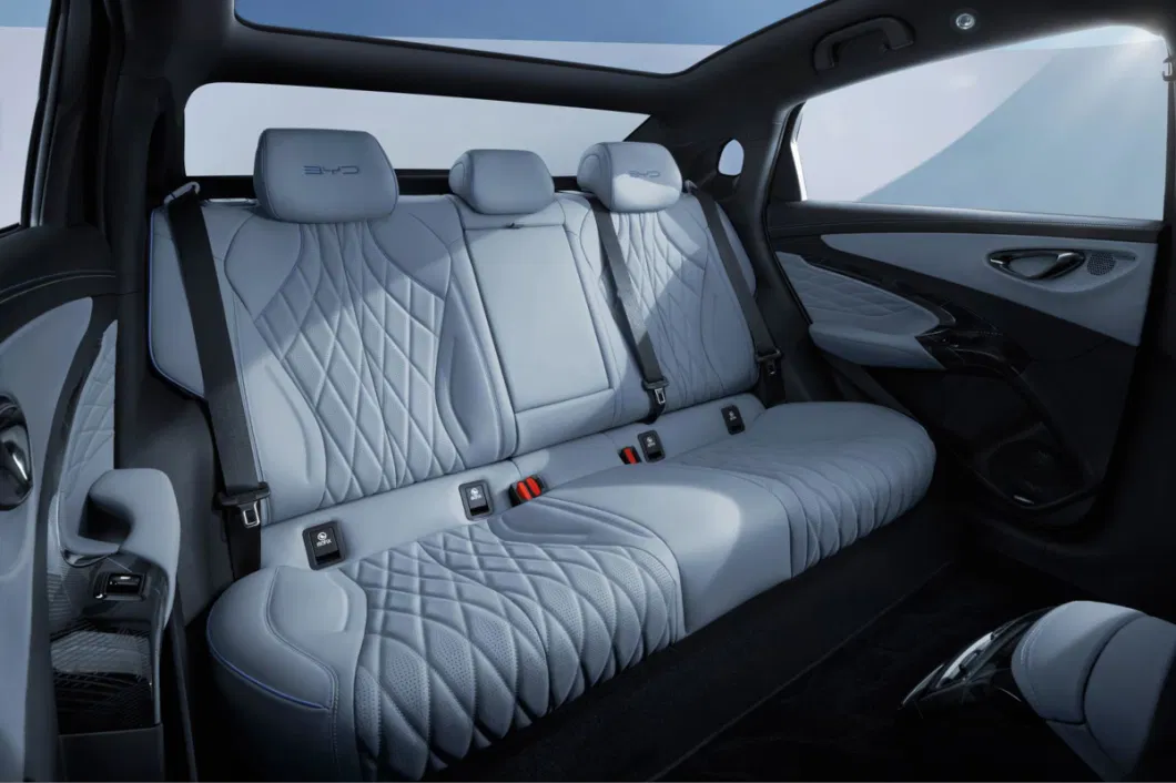 Byd Seal White Electric Car New Energy Sports Couple Max Speed 180 Km/H with Blade Battery 550-750 Km Endurance EV Car