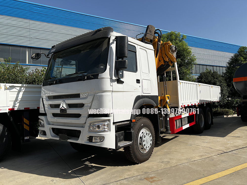 Sinotruck 336hp Crane Truck Jpg