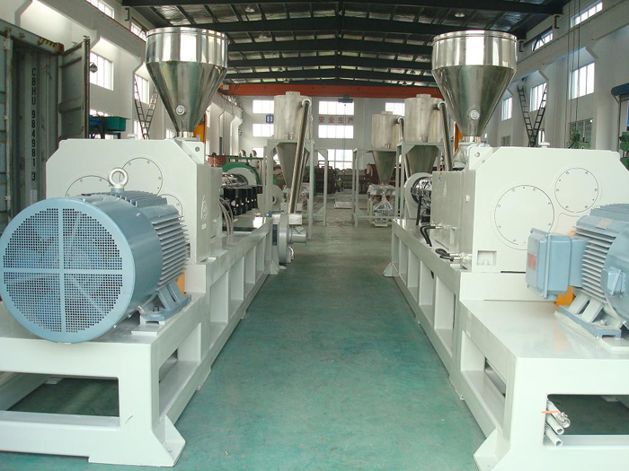 PVC granulating production equipment