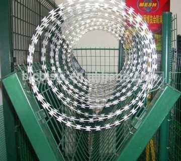 Razor blade barbed wire mesh for sale
