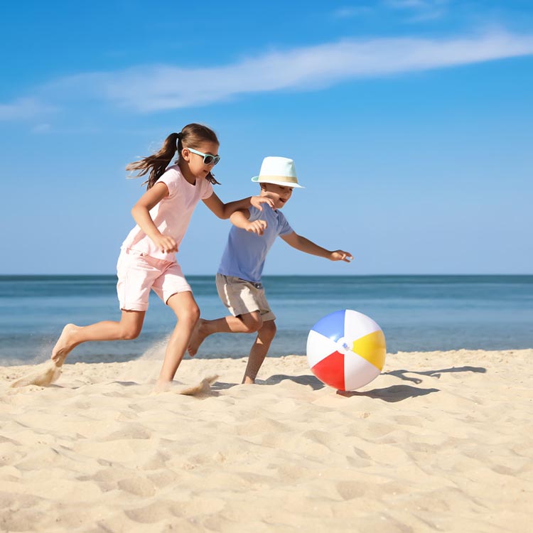 Inflatable Beach Ball Classic Rainbow Color Party Favors 1