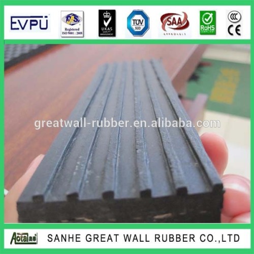 Non-slip surfaces Quality Rubber Stable Mat 17mm Equine Cow Horse Rubber Stable Matting