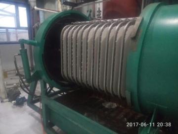 Press filter equipment for the oil