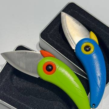 Titanium Bird Knife - Precision Meets Portability