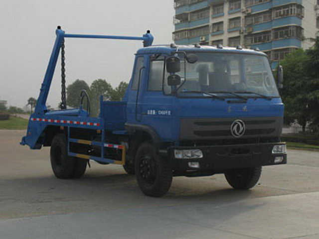 Dongfeng145 4X2 8CBM حاوية إلقاء شاحنات القمامة