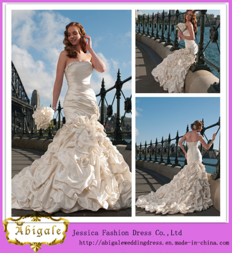 2014 Hot Sale Style Mermaid Champagne Strapless Lace Back Beaded Rose Flowers Skirt Taffeta Pink Wedding Dress (MN1340)