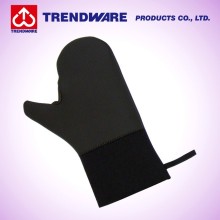 Kitchen using neoprene Oven Mitt