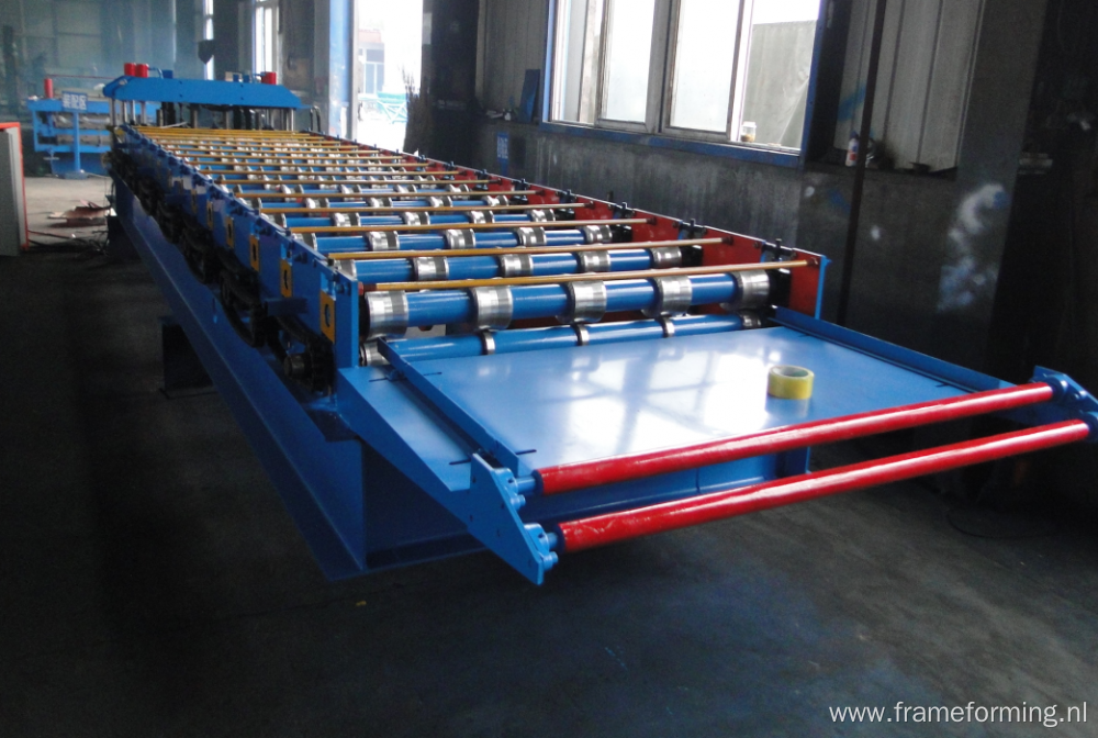 Automatic Color Steel Tile Making Machine Concrete