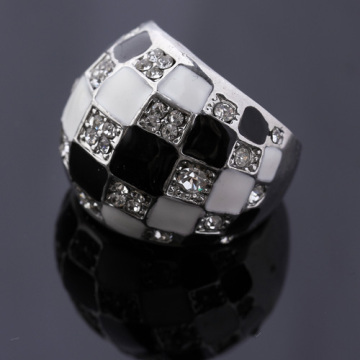 Bright Sterling Silver Ring With Simulate Black Diamond Ring